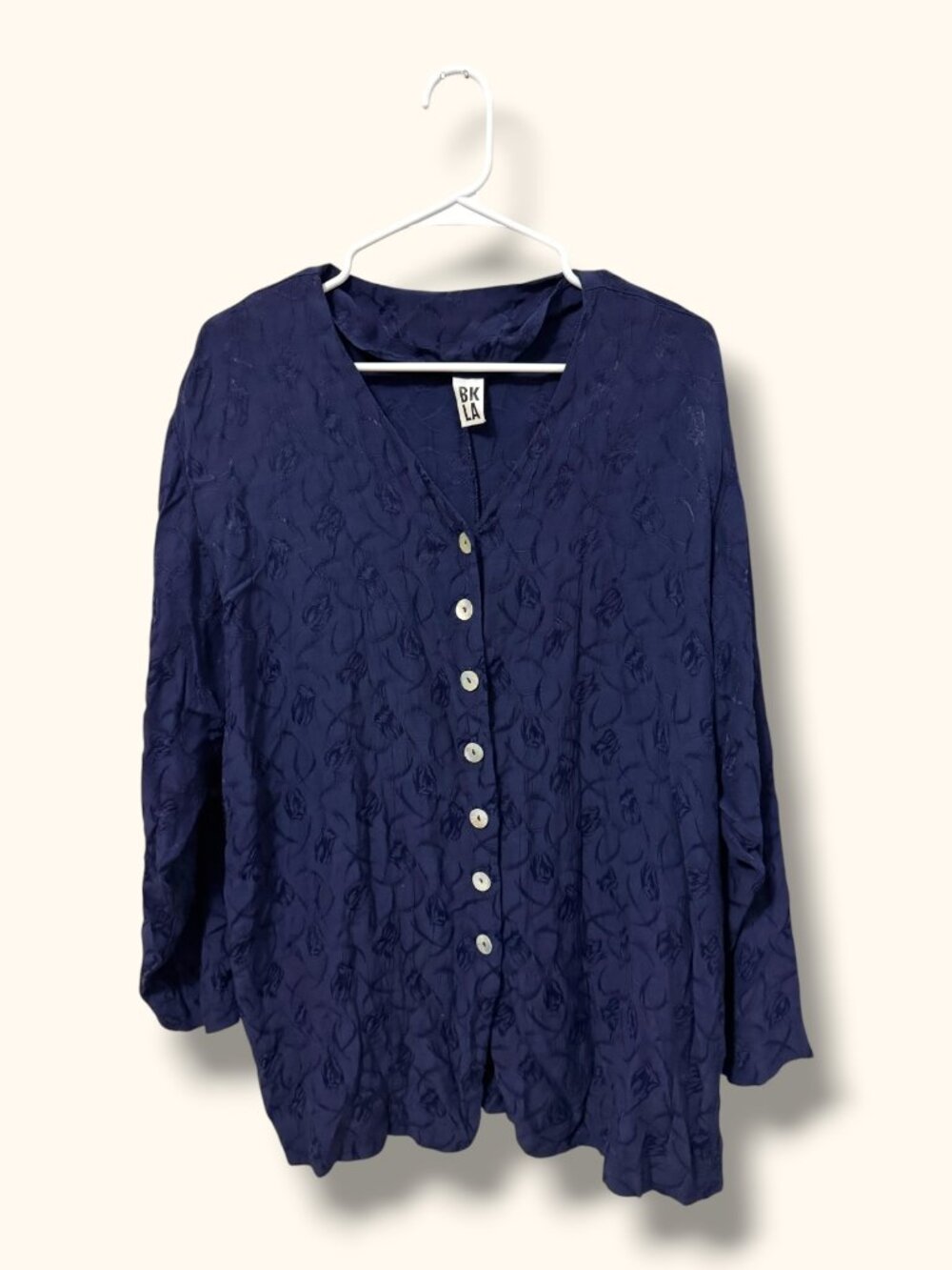 BKLA Blouse Womens M Navy Textured Button Front Long Sleeve Rayon Relaxed Top